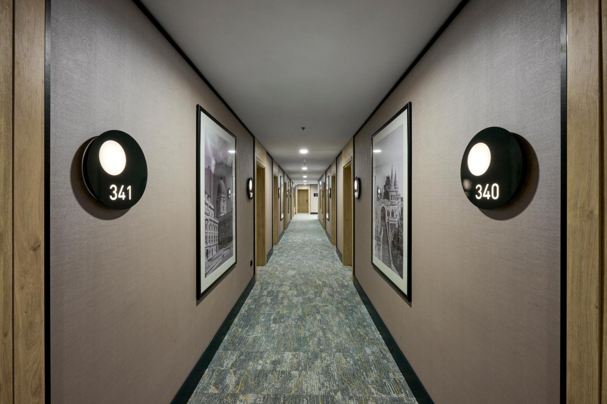 Radisson Budapart Hotel 4*
